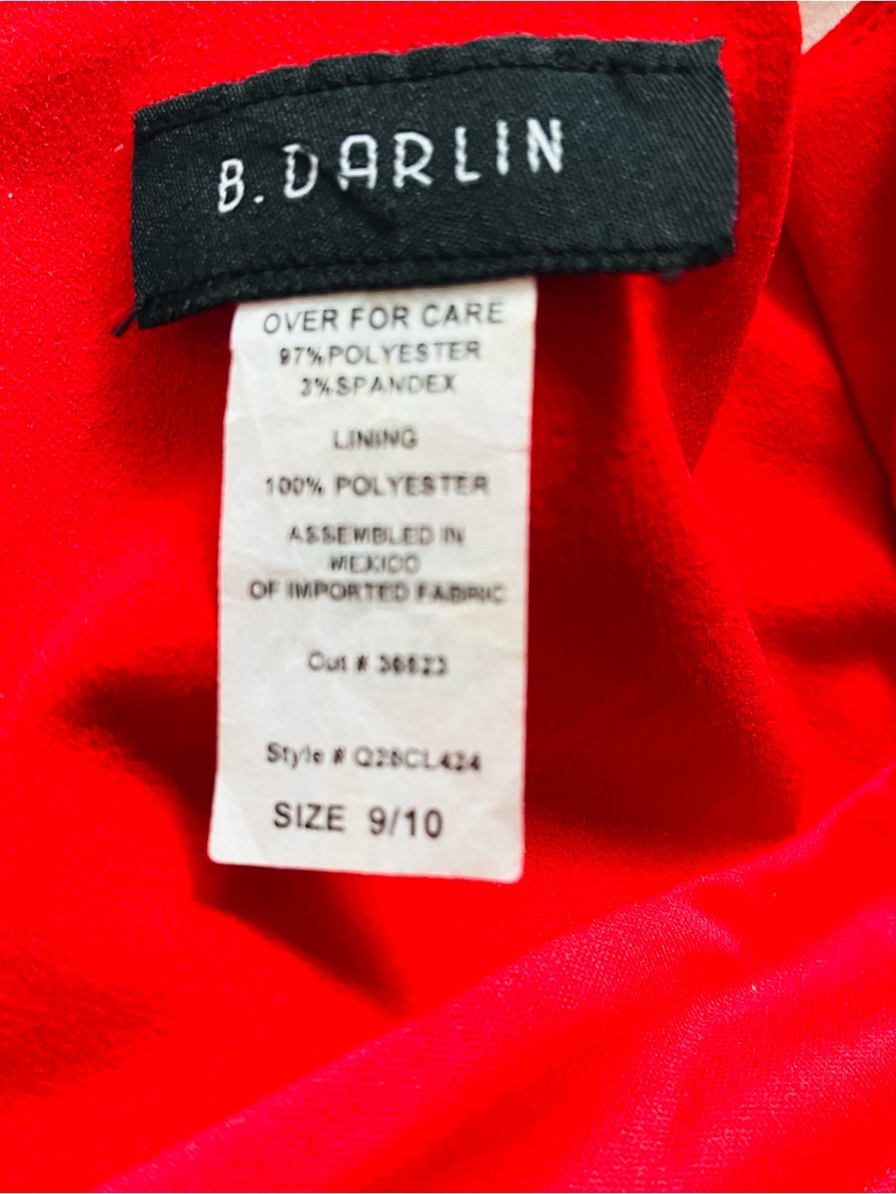 B Darlin Red Scalloped V-Neck Sheath Dress - Picture 3 of 4